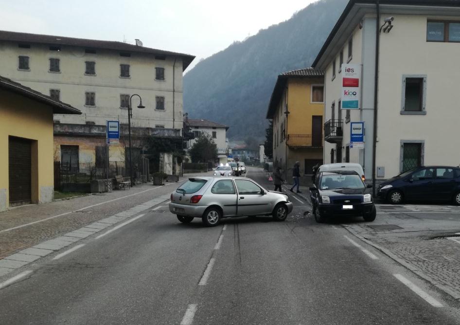 sinistro a strada  di pieve di bono