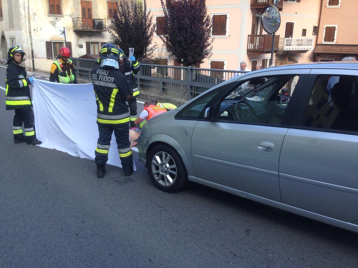 Incidente mortale a Iavrè investito un settantaseienne mentre attraversava la strada