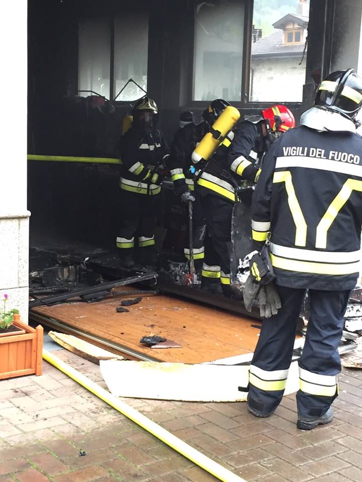 foto incendio 2 - polizia locale Valle del Chiese