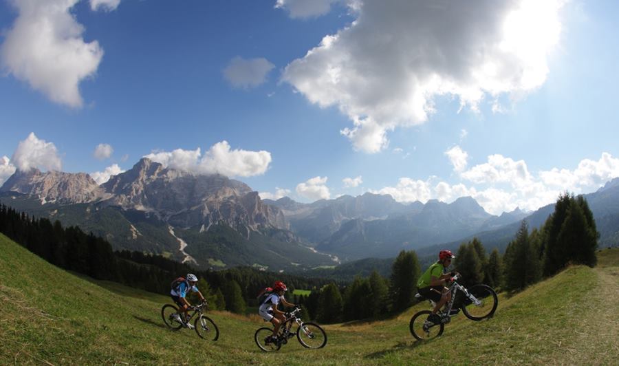 Dolomiti SSummer BIKE1