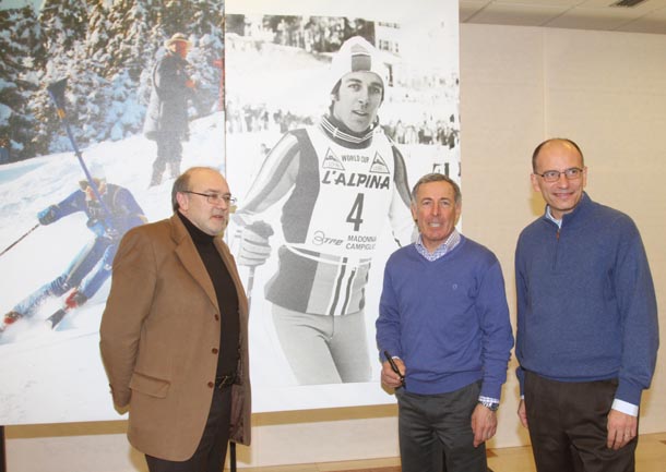 Gustav Thöni Lorenzo Dellai ed Enrico Letta allinaugurazione della mostra della 3TRE- foto matteo ciaghi