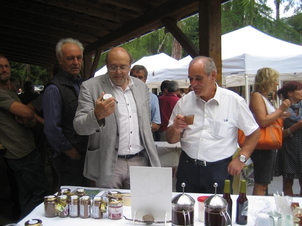 Il presidente Dellai con il presidente delle Asuc Giovannini