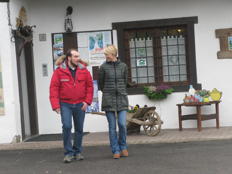 Manuel Cosi ed Ellen Hidding  presso lazienda agricola Fattoria antica Rendena di Giustino 1
