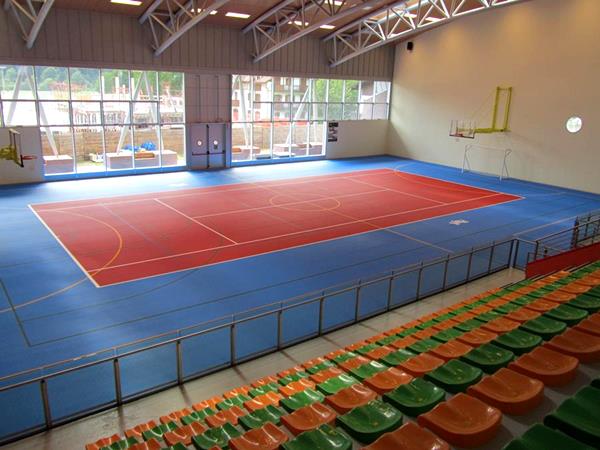 Palazzetto dello sport di Carisolo