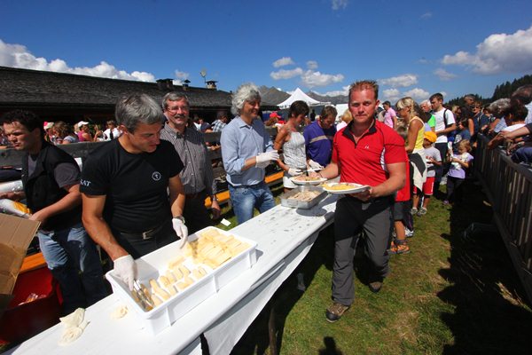 Alla Cioca, Polenta salamella carne crauti e  formaggio per tutti