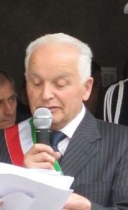 il sindaco Ezio Loranzi