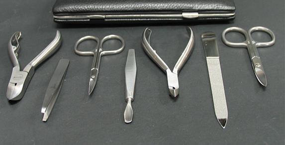 Vitalizi, il Presidente Rossi sembrava volesse usare la mannaia... la Cartavetrata di Ezzechiele Lupo