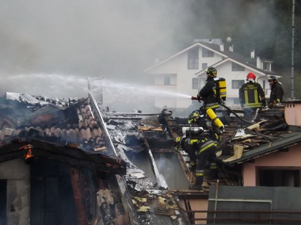incendio hotel posta Ponte Arche 2 2