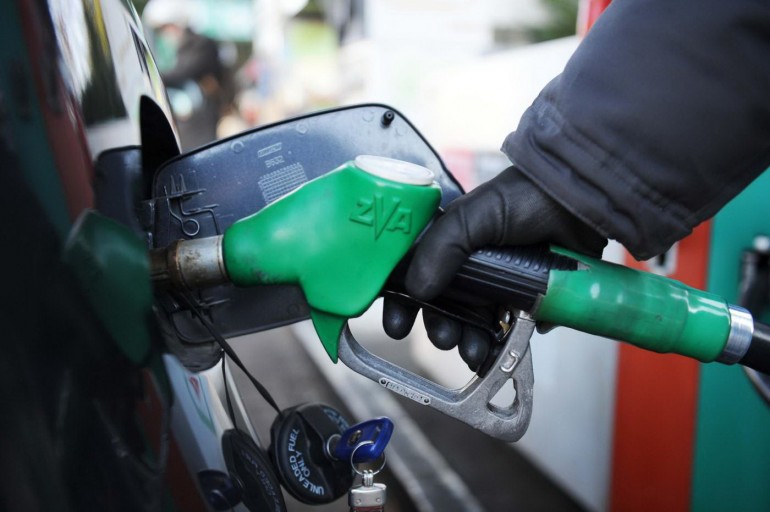 pieno benzina- buono 500 euro