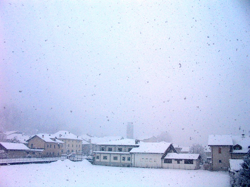 saone nevicata 18 marzo ore 12.00 by meteosaon.giudicarie.com