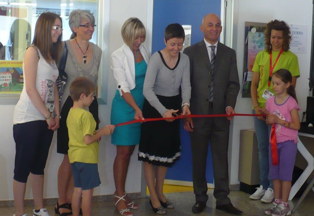 taglio del nastro miniclub comano