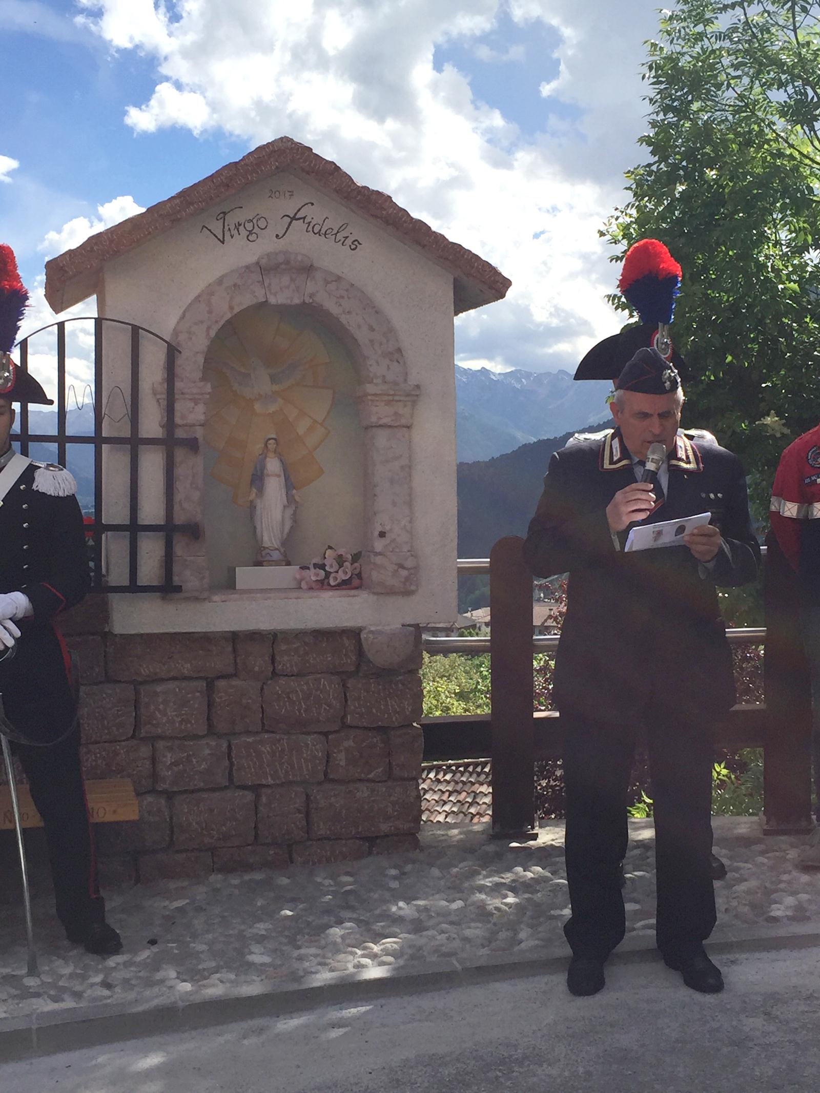 San Lorenzo in Banale inaugurato e benedetto il capitello Virgo Fidelis realizzato dai volontari dellAssociazione Nazionale Carabinieri in congedo 2