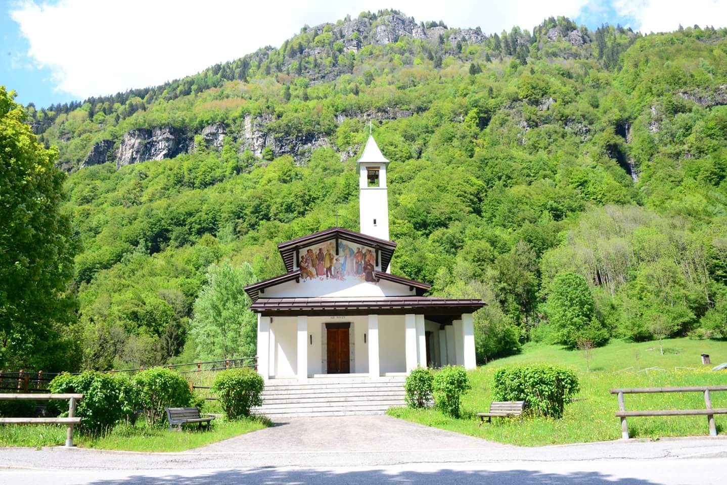 Chiesetta di Limes