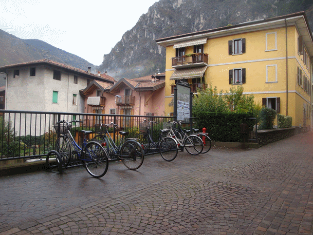 Area bici coop Storo
