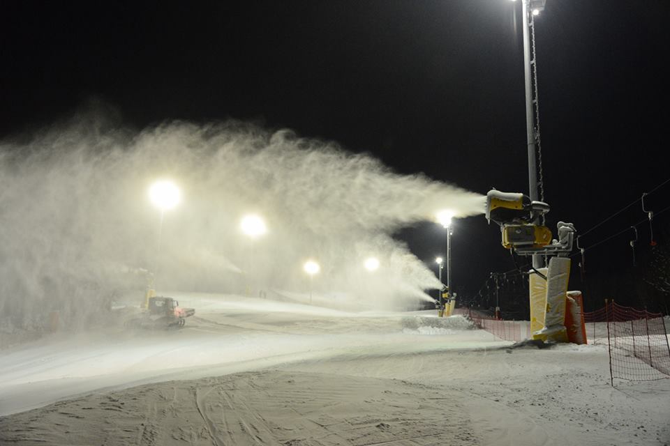 Foto notturna -.Bolbeno pista le Coste Foto notturna -.Bolbeno pista le Coste
