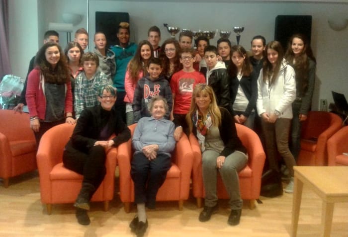 foto Maria Vencelj che si racconta alla scuola di Pinzolo-2