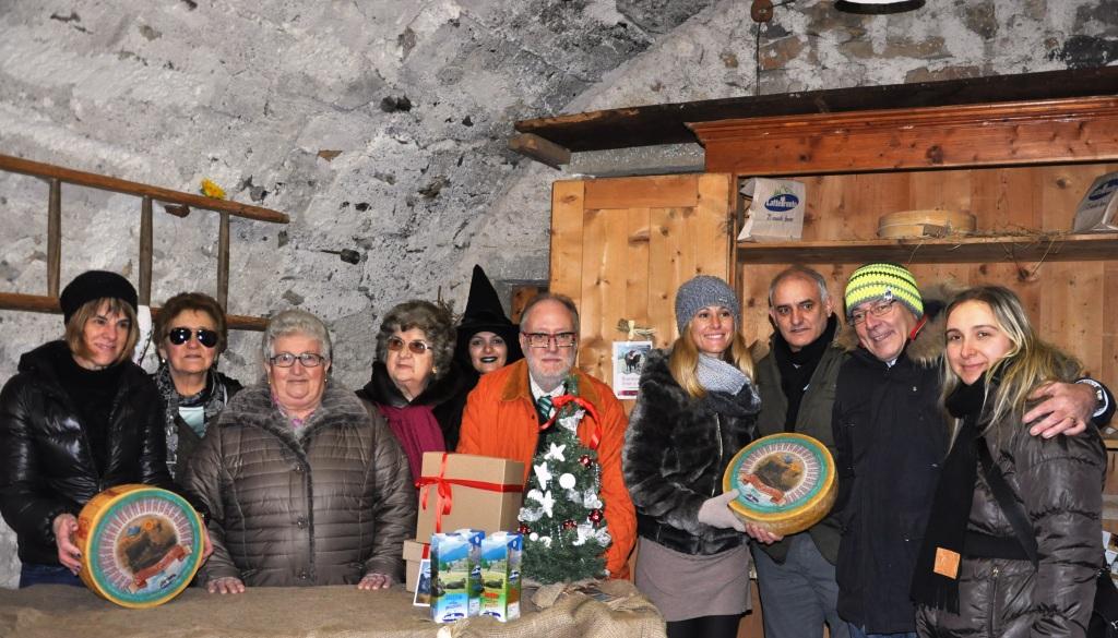 Funne Raspelli Streghe con Spressa Mercatino Natale Cimego