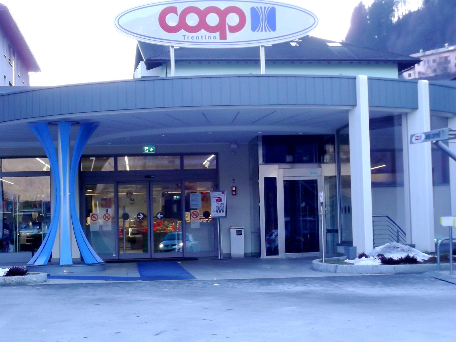 supermercato coop trentino a tione entrata