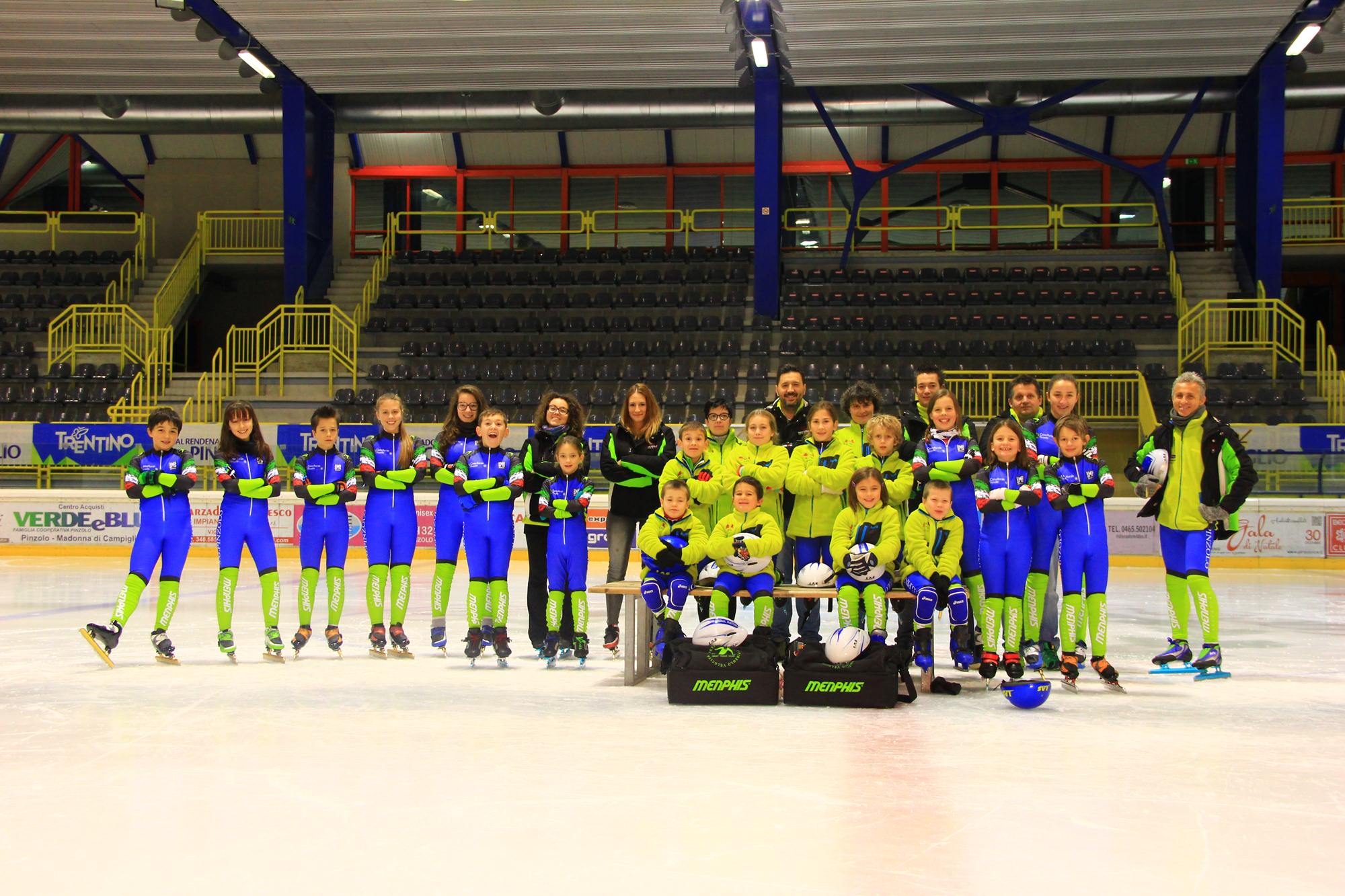 la squadra dello Short track Pinzolo