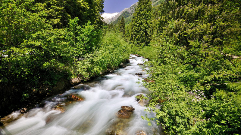 Copia di no alla costruzione di nuove centraline sul torrente arnò