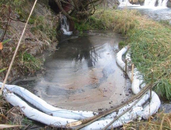 gasolio nella Sarca 