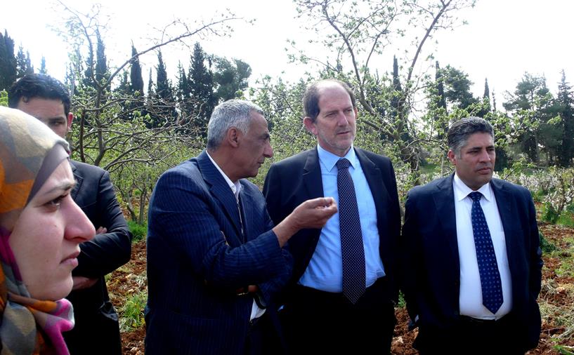 Alberto Pacher visita alla scuola agraria di Al Arroub