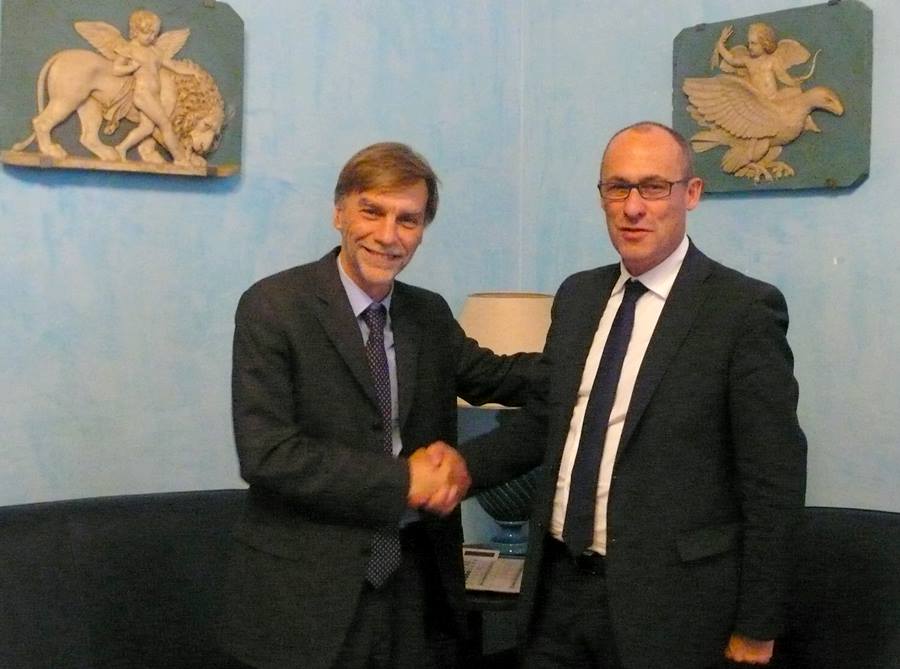 Ugo rossi con il ministro Graziano DelRio a Roma1